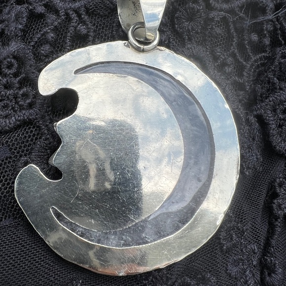 LARGE QUARTZ CRYSTAL CRESCENT MOON PENDANT - Picture 8 of 9